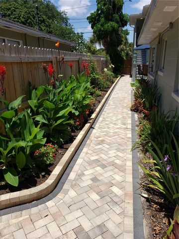 2035 28TH AVENUE N, St Petersburg, FL 33713