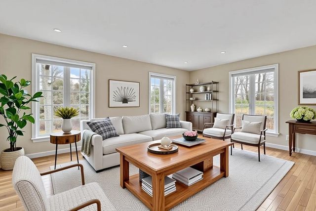 20 Howland Lane, Sandwich, MA 02537