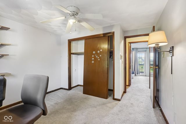 1500 W McKenzie Road, Greenfield, IN 46140