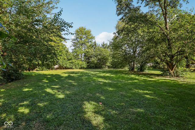 1500 W McKenzie Road, Greenfield, IN 46140