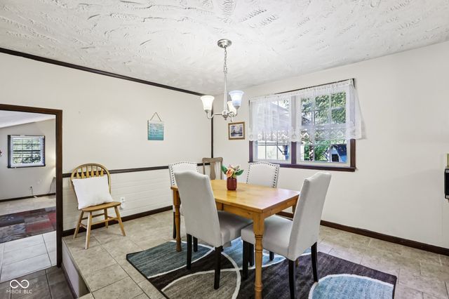 1500 W McKenzie Road, Greenfield, IN 46140