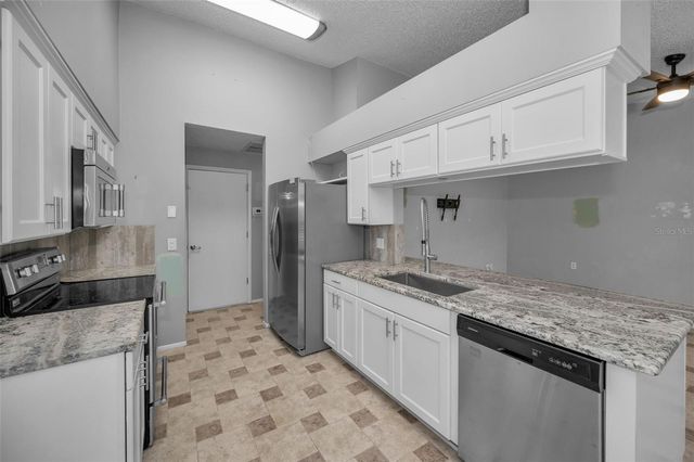 6525 PINE WALK DRIVE, New Port Richey, FL 34655