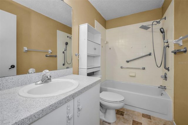 6525 PINE WALK DRIVE, New Port Richey, FL 34655