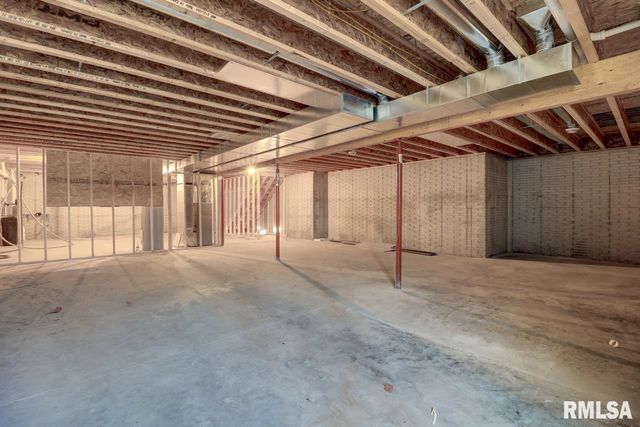 1024 11TH Avenue, Fulton, IL 52732