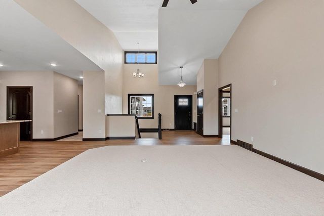 2534 N STELLITA CIRCLE, De Pere, WI 54115