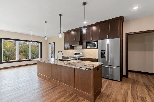 2534 N STELLITA CIRCLE, De Pere, WI 54115