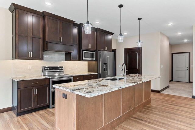 2534 N STELLITA CIRCLE, De Pere, WI 54115