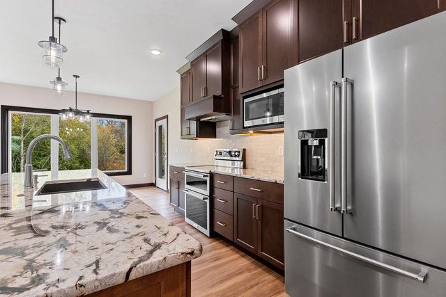 2534 N STELLITA CIRCLE, De Pere, WI 54115