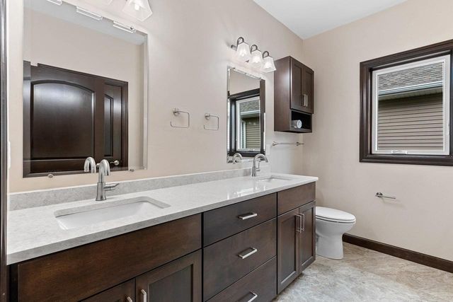 2534 N STELLITA CIRCLE, De Pere, WI 54115