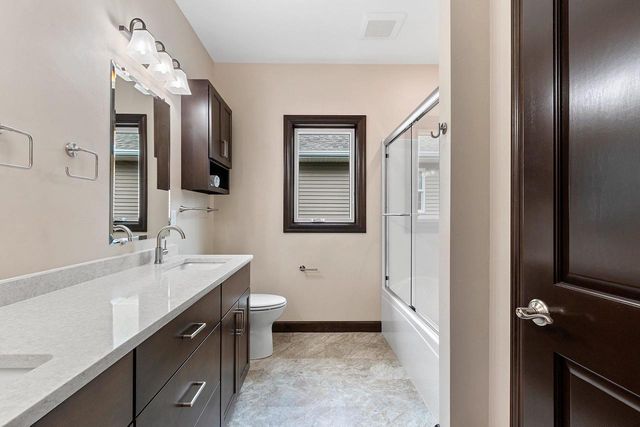 2534 N STELLITA CIRCLE, De Pere, WI 54115