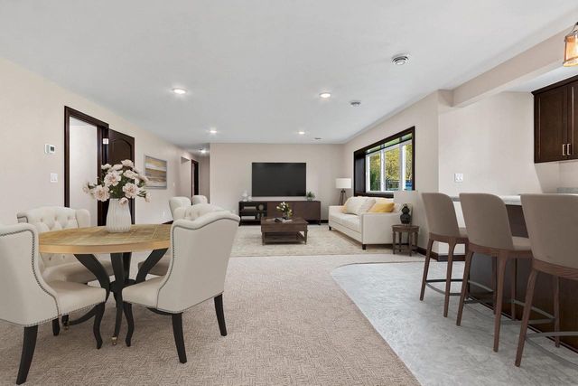 2534 N STELLITA CIRCLE, De Pere, WI 54115