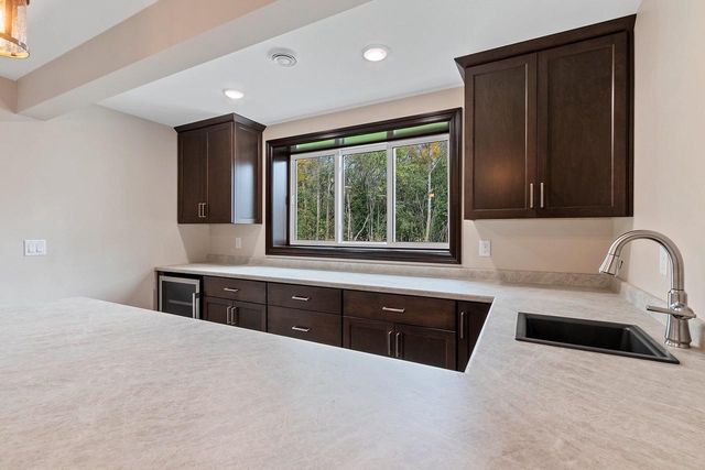 2534 N STELLITA CIRCLE, De Pere, WI 54115