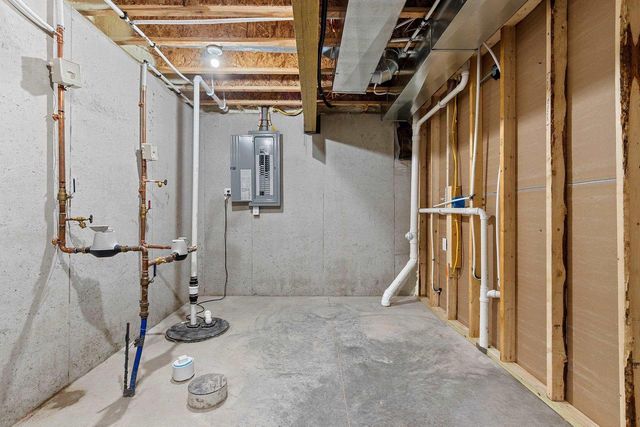 2534 N STELLITA CIRCLE, De Pere, WI 54115