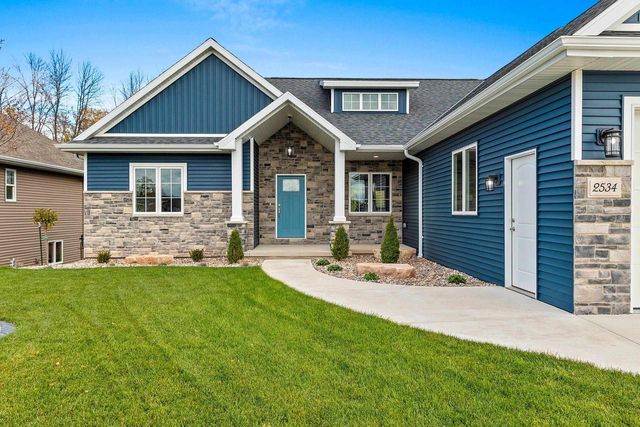 2534 N STELLITA CIRCLE, De Pere, WI 54115