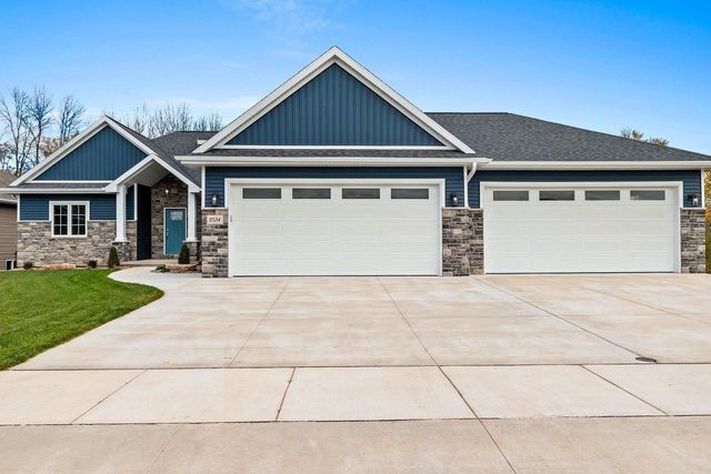 2534 N STELLITA CIRCLE, De Pere, WI 54115