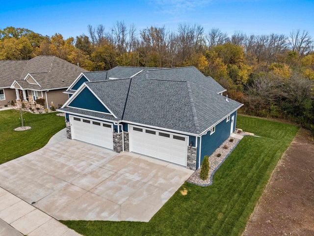 2534 N STELLITA CIRCLE, De Pere, WI 54115