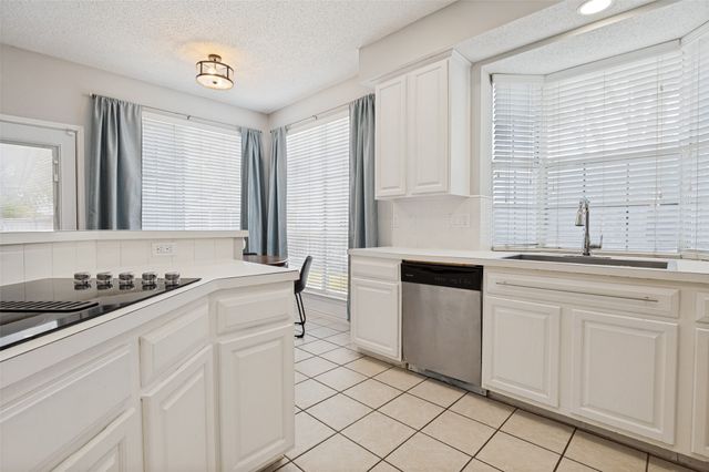 8714 Saddlehorn Drive, Irving, TX 75063
