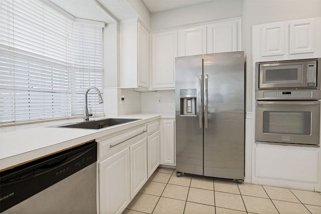 8714 Saddlehorn Drive, Irving, TX 75063