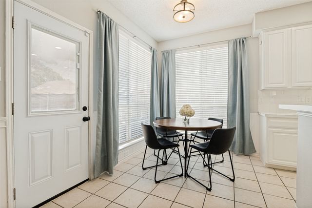 8714 Saddlehorn Drive, Irving, TX 75063