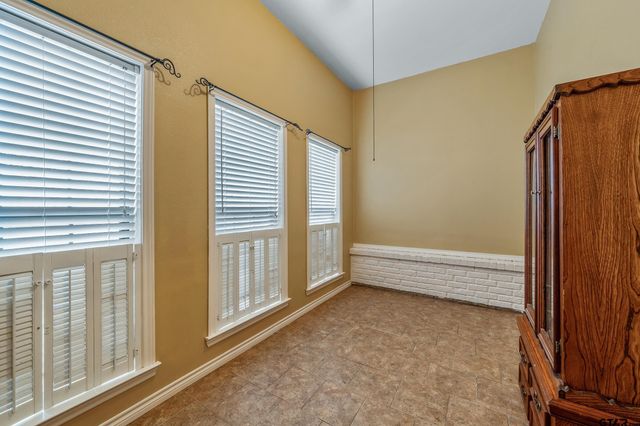 23096 McFadden Lane, Chandler, TX 75758