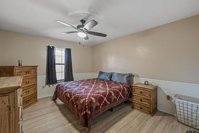 23096 McFadden Lane, Chandler, TX 75758