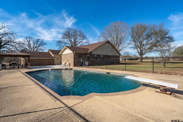 23096 McFadden Lane, Chandler, TX 75758