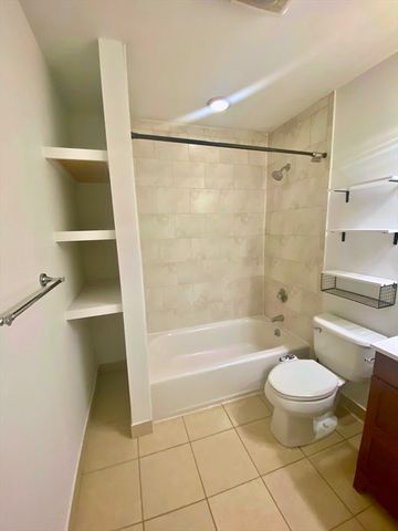 30 Maple Ave 2, North Andover, MA 01845