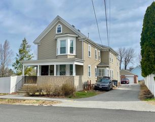 30 Maple Ave 2, North Andover, MA 01845