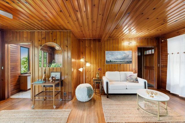 303 Live Oak St, Auburn, CA 95603