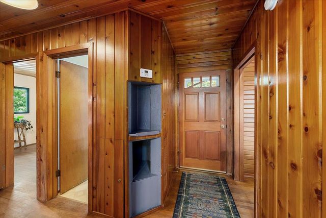 303 Live Oak St, Auburn, CA 95603