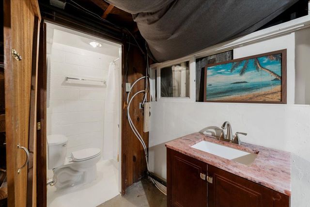 303 Live Oak St, Auburn, CA 95603