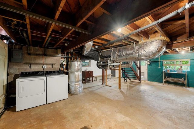 303 Live Oak St, Auburn, CA 95603