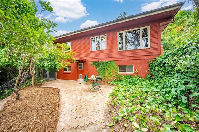 303 Live Oak St, Auburn, CA 95603
