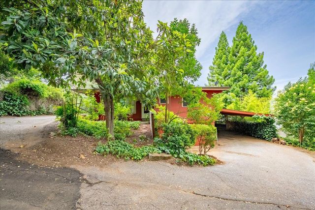 303 Live Oak St, Auburn, CA 95603