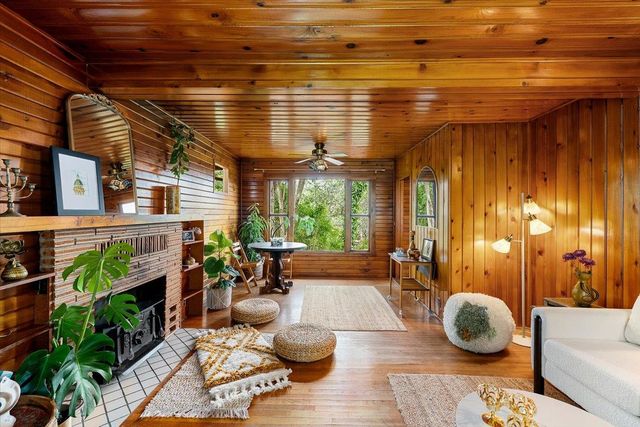 303 Live Oak St, Auburn, CA 95603
