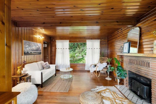 303 Live Oak St, Auburn, CA 95603