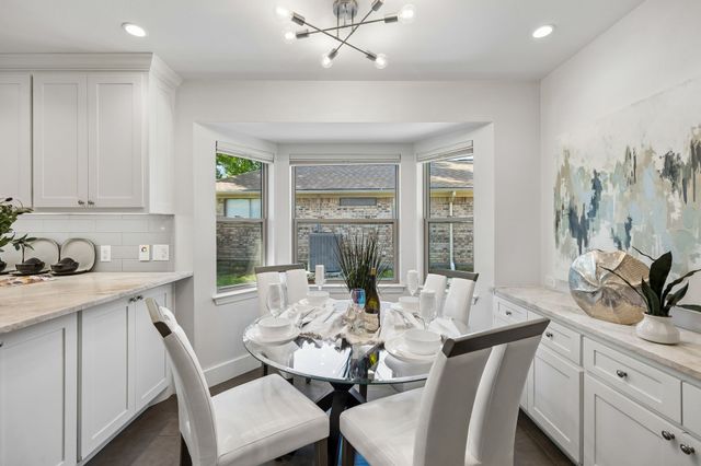 10 Valley Wood Court, Trophy Club, TX 76262