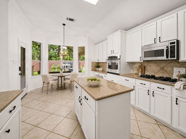 2418 Blue Water Bay Drive, Katy, TX 77494