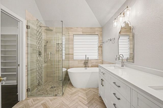 2418 Blue Water Bay Drive, Katy, TX 77494