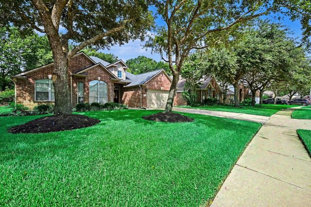 2418 Blue Water Bay Drive, Katy, TX 77494