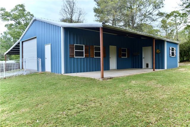 106 WOODCREEK Loop, Pineville, LA 71360