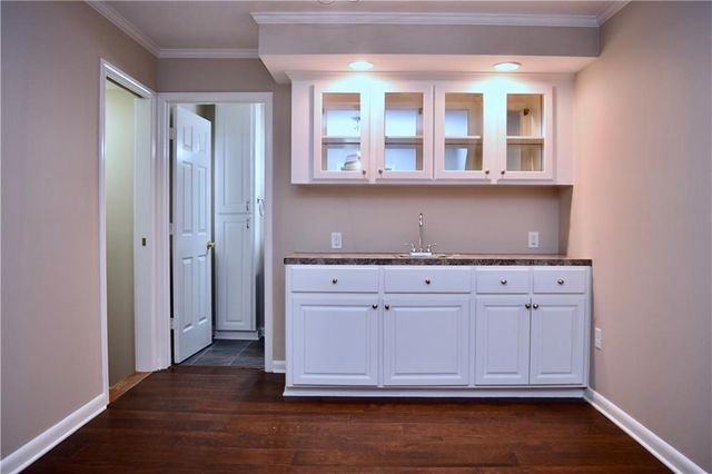 106 WOODCREEK Loop, Pineville, LA 71360