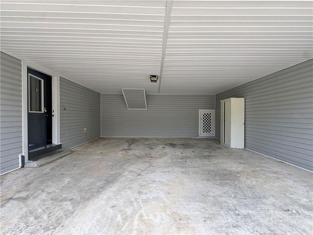 106 WOODCREEK Loop, Pineville, LA 71360