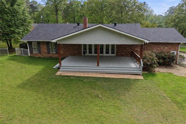 106 WOODCREEK Loop, Pineville, LA 71360
