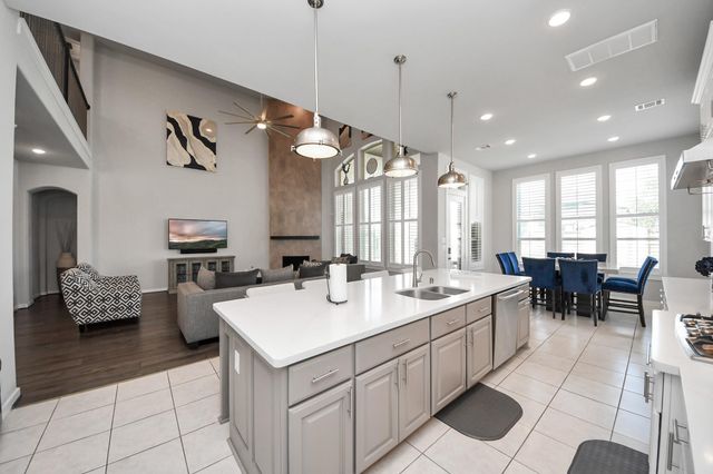 10127 Blythe Street, Rosharon, TX 77583