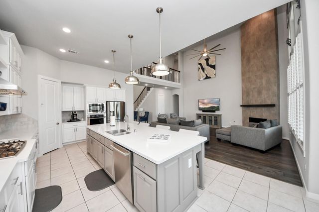 10127 Blythe Street, Rosharon, TX 77583