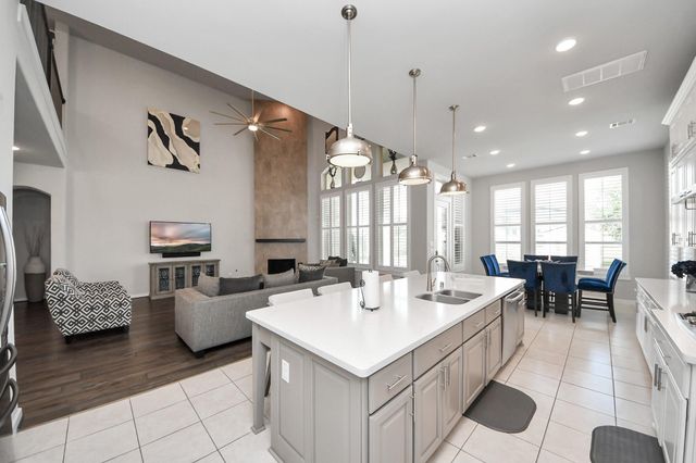 10127 Blythe Street, Rosharon, TX 77583