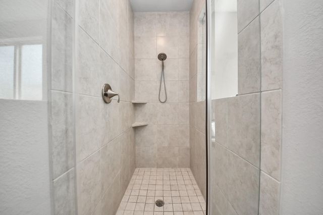10127 Blythe Street, Rosharon, TX 77583