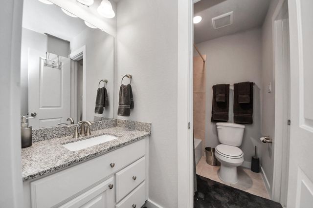 10127 Blythe Street, Rosharon, TX 77583