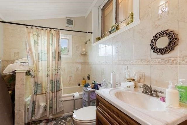 42 Piedmont St, Lynn, MA 01904